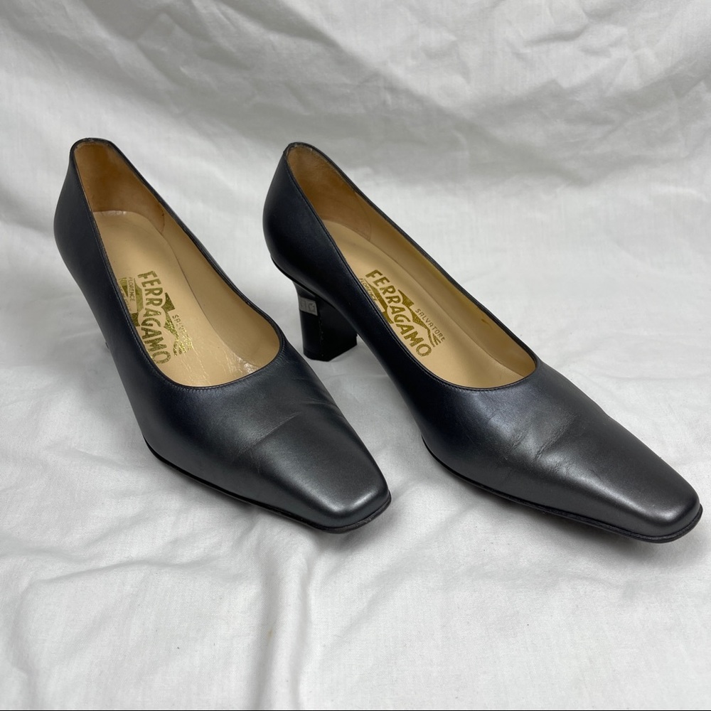Ferragamo Rich Pewter w/Logo Detail 1.5" Heels